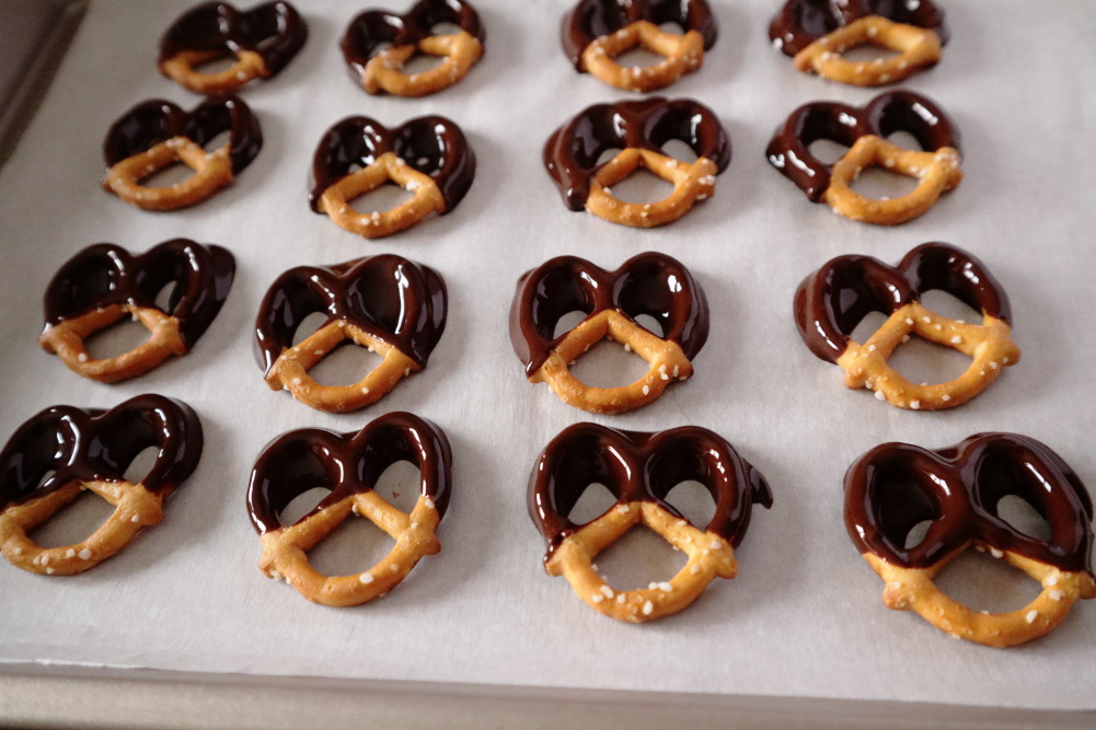 Chocolate covered pretzels recipe gluten and dairy free